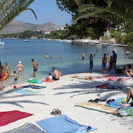 Apartments By The Sea Trogir - 15011 ภายนอก รูปภาพ