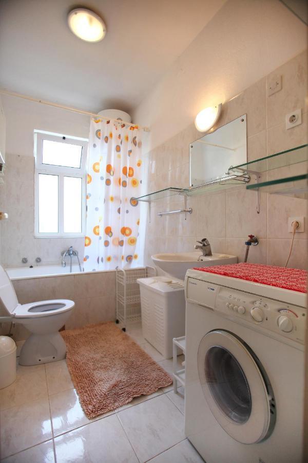 Apartments By The Sea Trogir - 15011 ภายนอก รูปภาพ