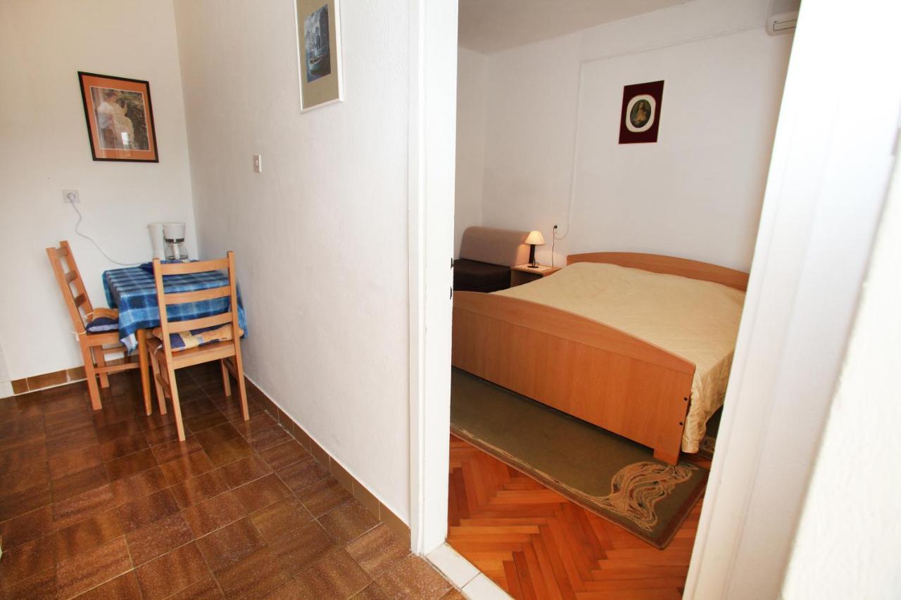 Apartments By The Sea Trogir - 15011 ภายนอก รูปภาพ